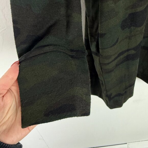 NWT Sanctuary Camo Print Open Front Long Sleeve Cardigan Sweater Size Large L - Picture 13 of 13